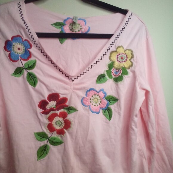White Stag Blouse S Long Sleeve Embroidery Flowers V-Neck Pink - Picture 6 of 15